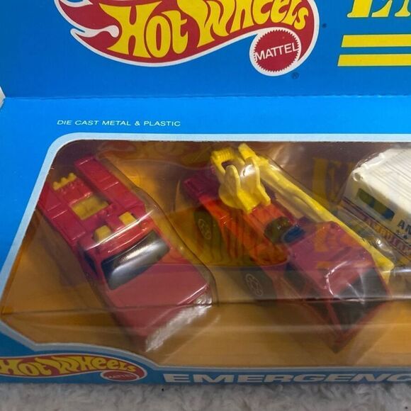 1987 HOT WHEELS Emergency Team 5 Car Gift Pack 3870 New In box - Picture 2 of 7